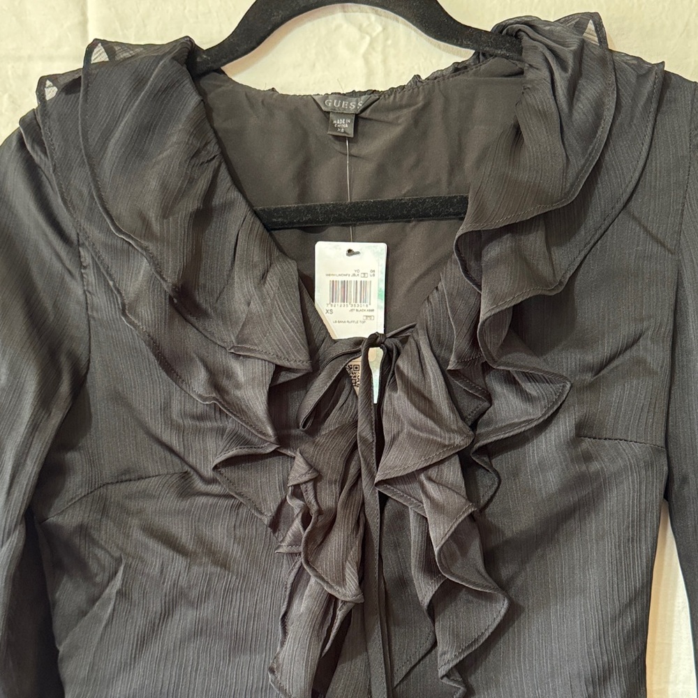 Guess Sana Ruffle Blouse in black - Picture 5 of 8